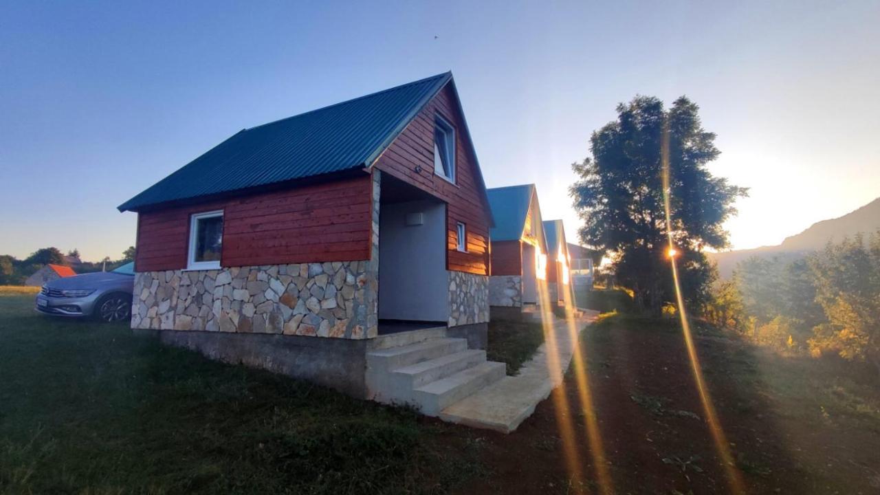 Rural Resort Tron ปลูชิเน ภายนอก รูปภาพ