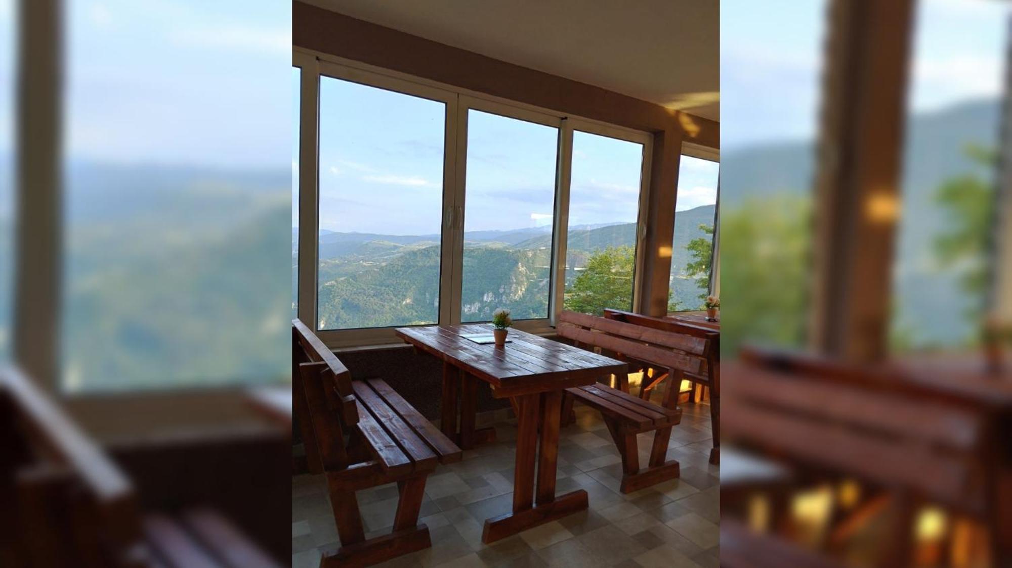 Rural Resort Tron ปลูชิเน ภายนอก รูปภาพ