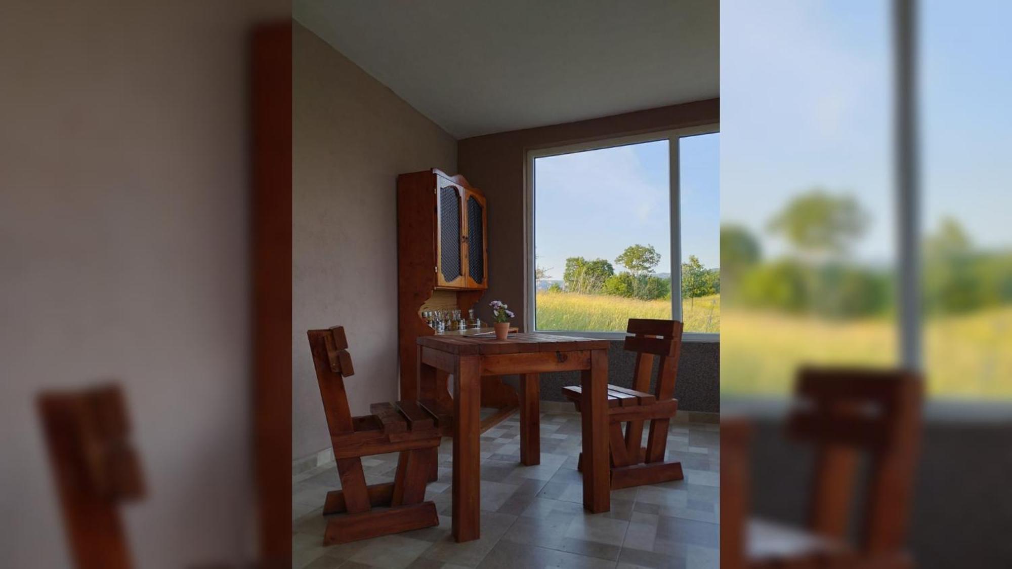 Rural Resort Tron ปลูชิเน ภายนอก รูปภาพ