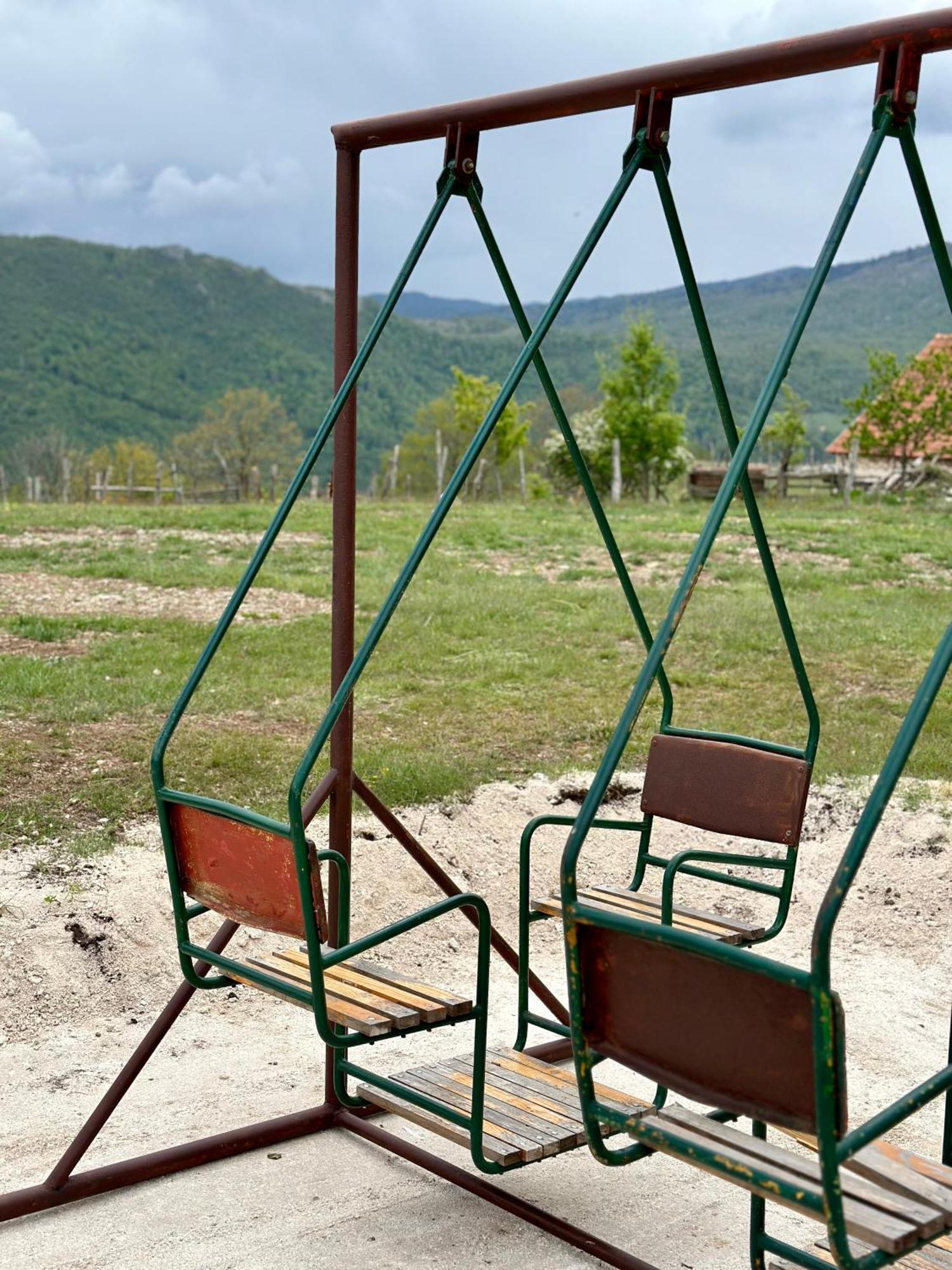 Rural Resort Tron ปลูชิเน ภายนอก รูปภาพ