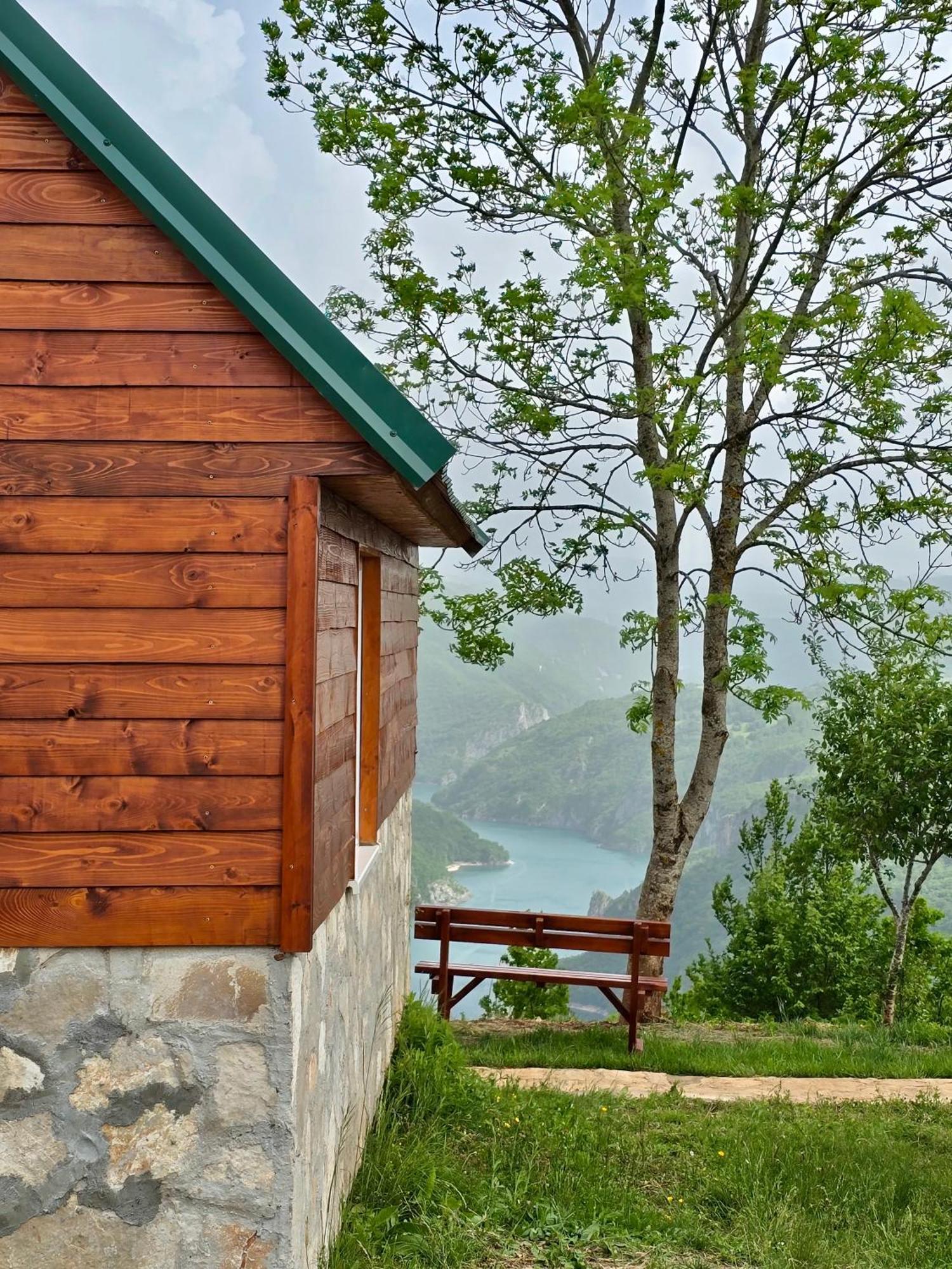 Rural Resort Tron ปลูชิเน ภายนอก รูปภาพ